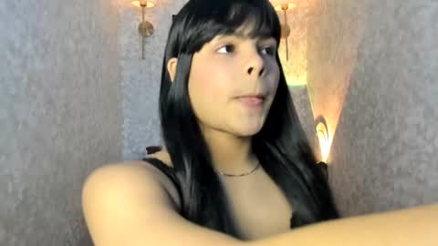 Snapshot of emily_rosue_ chatting on 07-31-26, 02:33 emily_rosue_ online show from 07-31-26, 02:33