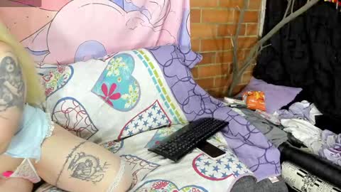 emily_salvatore online show from 06-06-26, 01:54
