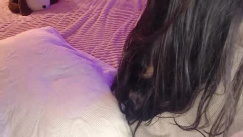 Snapshot of emily_swan_04 chatting on 01-25-25, 01:43 Emily Swan online show from 01-25-25, 01:43