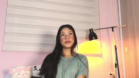 Emily online show from 09-10-25, 12:16