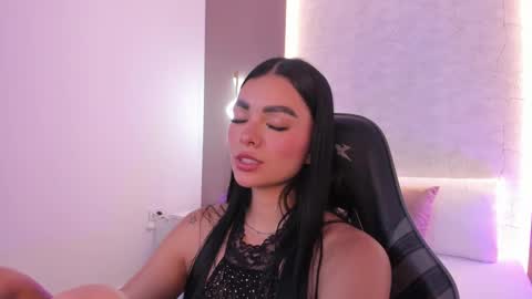 emily_tolson online show from 03-19-26, 07:40