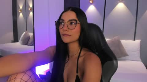 Snapshot of emily_tolson chatting on 07-02-26, 07:42 emily_tolson online show from 07-02-26, 07:42
