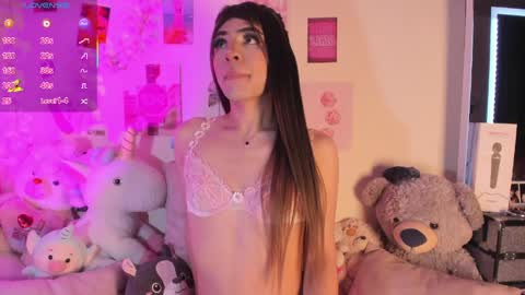 Emily. online show from 04-08-26, 12:10