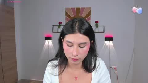 Snapshot of emily_villamil_ chatting on 04-29-26, 09:10 Emi online show from 04-29-26, 09:10