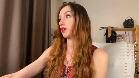 Lia online show from 09-22-25, 09:28