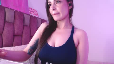 emily_w2 online show from 02-21-25, 08:49