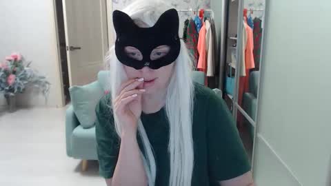 Emily online show from 02-06-26, 05:16