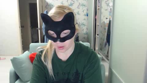 Emily online show from 03-28-26, 04:50