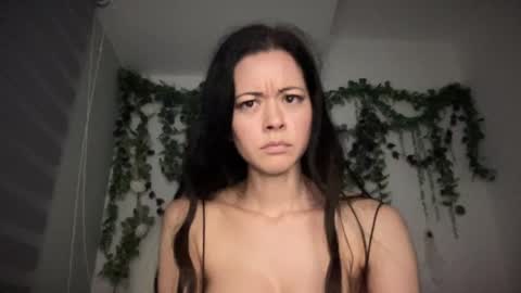Snapshot of emilyalexa chatting on 06-05-26, 12:33 Emily Alexa online show from 06-05-26, 12:33