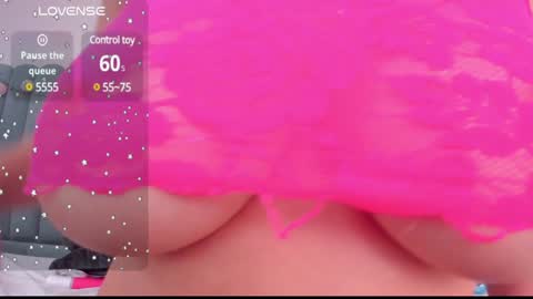 Snapshot of emilyandmarco_ chatting on 12-28-24, 10:03 Emilyyy online show from 12-28-24, 10:03