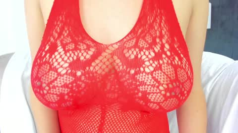 Snapshot of emilyandmarco_ chatting on 12-31-24, 01:36 Emilyyy online show from 12-31-24, 01:36