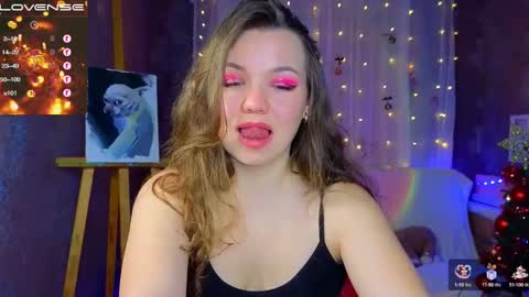 Snapshot of emilyart_ chatting on 01-03-25, 01:38 artist Emily online show from 01-03-25, 01:38