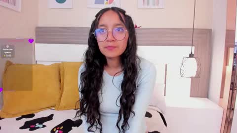 Snapshot of emilyblussh chatting on 03-17-26, 07:17 Emily Bluush online show from 03-17-26, 07:17