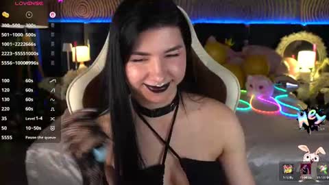 Emy online show from 07-28-26, 11:17