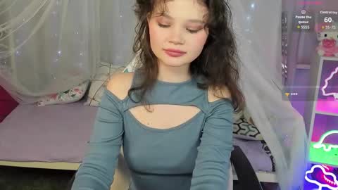 Emilyhaves online show from 11-30-25, 03:16