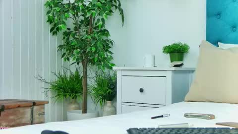 Emily online show from 02-05-26, 08:02