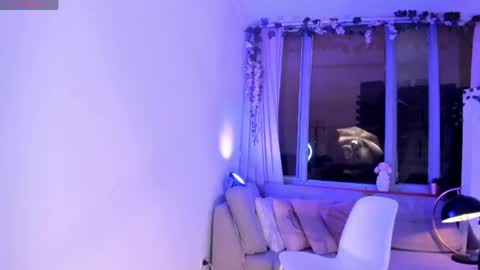 Snapshot of emilydolly_ chatting on 04-24-26, 10:50 Emily online show from 04-24-26, 10:50