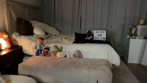 emilyfawn online show from 05-24-26, 03:44
