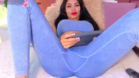 Snapshot of emilyflame chatting on 07-12-26, 07:49 Emily Flame online show from 07-12-26, 07:49