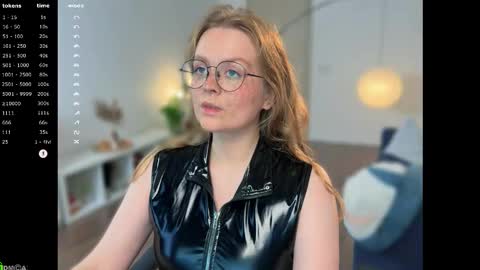 Emily  online show from 10-12-25, 12:04