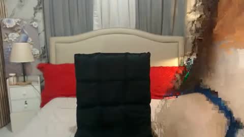 Snapshot of emilyfucker69 chatting on 02-17-25, 10:29 emilyfucker69 online show from 02-17-25, 10:29