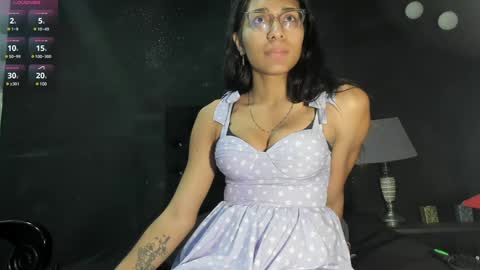 Snapshot of emilygomezz chatting on 01-02-25, 11:52 Emily online show from 01-02-25, 11:52