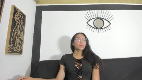 Snapshot of emilygomezz chatting on 10-12-25, 11:20 Emily online show from 10-12-25, 11:20