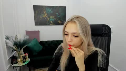 Emily online show from 02-19-26, 03:35