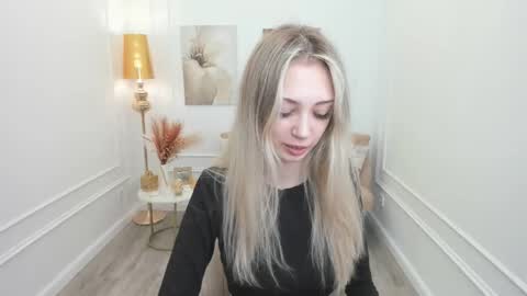 Emily online show from 03-20-26, 07:41