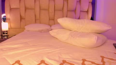 Emily  online show from 12-11-24, 11:10