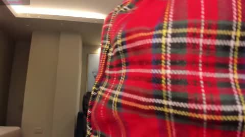 Snapshot of emilyjohnsonx chatting on 10-31-25, 03:29 Emily online show from 10-31-25, 03:29