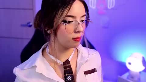 Snapshot of emilykarterr chatting on 06-24-26, 03:22 VALEEEN online show from 06-24-26, 03:22