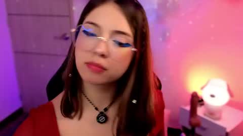 Snapshot of emilykarterr chatting on 07-03-26, 05:08 VALEEEN online show from 07-03-26, 05:08