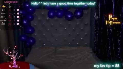 Snapshot of emilykents chatting on 11-02-25, 12:57 EmilyKents online show from 11-02-25, 12:57