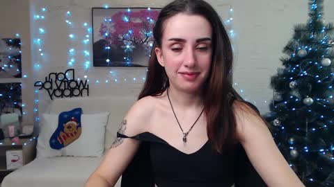 Emyli online show from 12-25-24, 09:00