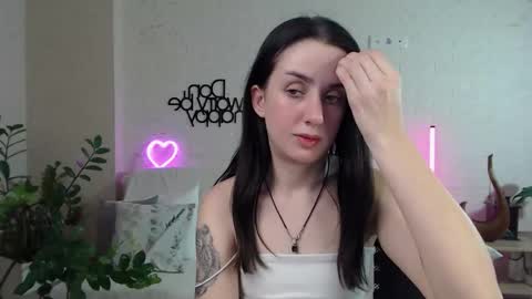 Emyli online show from 03-04-25, 10:05