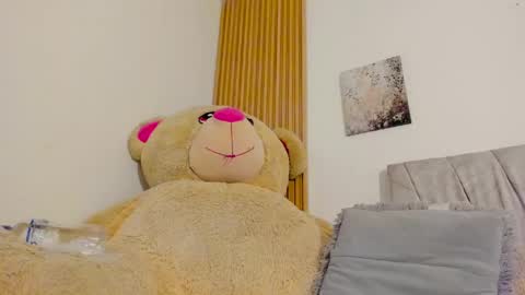 EMI online show from 04-12-26, 08:14