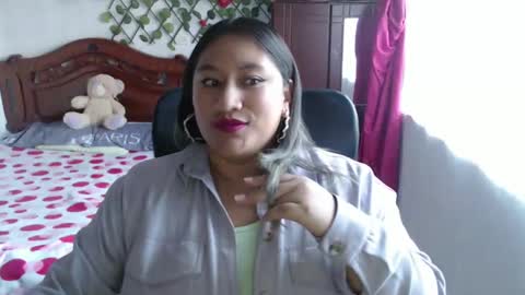 Snapshot of emilylove14 chatting on 01-12-25, 09:40 Emily Cortez online show from 01-12-25, 09:40