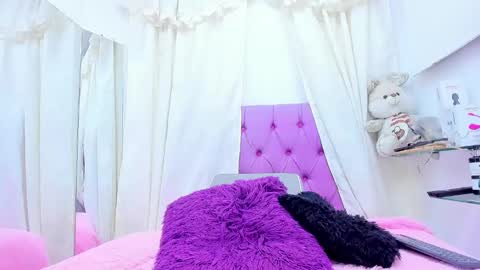 Emily online show from 01-14-25, 04:57