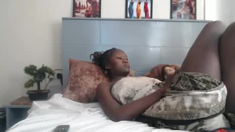 Emilly online show from 02-11-25, 08:05