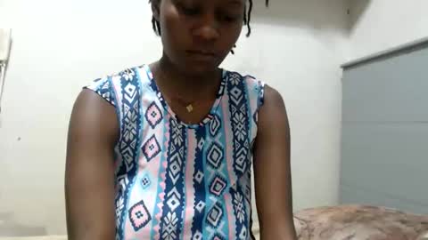 Emilly online show from 05-08-26, 09:42