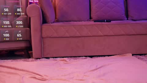 Hey i am  Emily     am -  pm online show from 03-01-25, 11:17