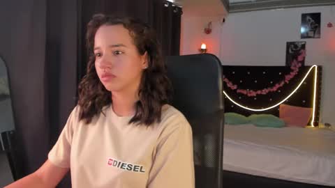 Snapshot of emilyrousex chatting on 03-02-25, 05:58 emilyrousex online show from 03-02-25, 05:58