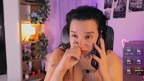 Snapshot of emilyrousex chatting on 09-29-25, 04:56 emilyrousex online show from 09-29-25, 04:56