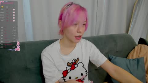 Snapshot of emilytrase chatting on 04-04-26, 01:15 Betty online show from 04-04-26, 01:15