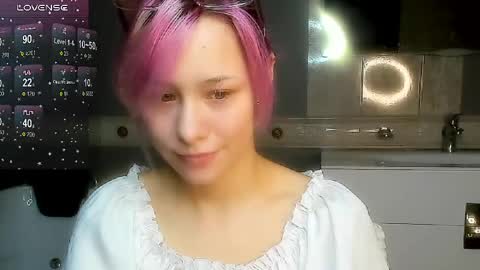 Snapshot of emilytrase chatting on 04-06-26, 01:14 Betty online show from 04-06-26, 01:14