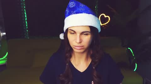 Emily online show from 12-22-24, 07:54