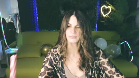 Emily online show from 01-17-25, 04:49