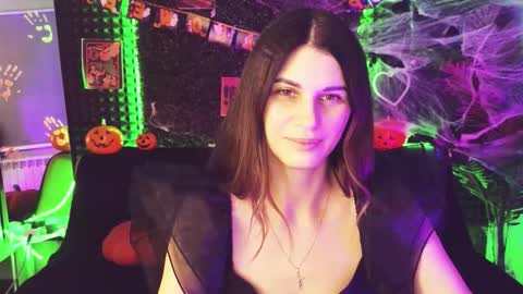 Emily online show from 10-19-25, 01:28