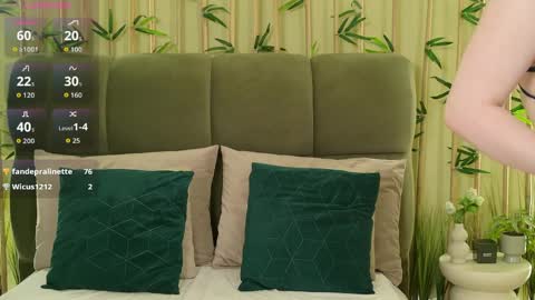 EmilyWess online show from 04-07-26, 04:29